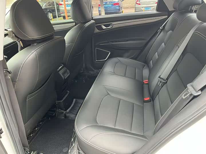 Geely Emgrand GL 2020 2020款 1.4T 手动豪华型