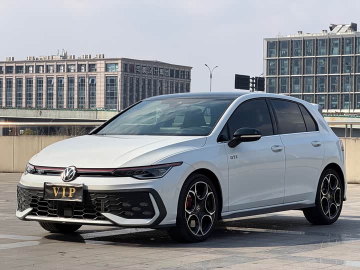 Volkswagen Golf GTI 2025 2025款 380TSI DSG GTI