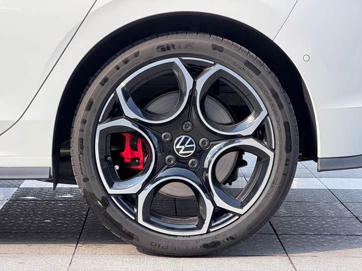Volkswagen Golf GTI 2025 2025款 380TSI DSG GTI