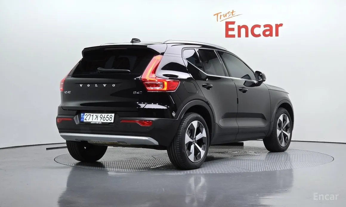 Volvo XC40 2018 B4 Ultimate Bright