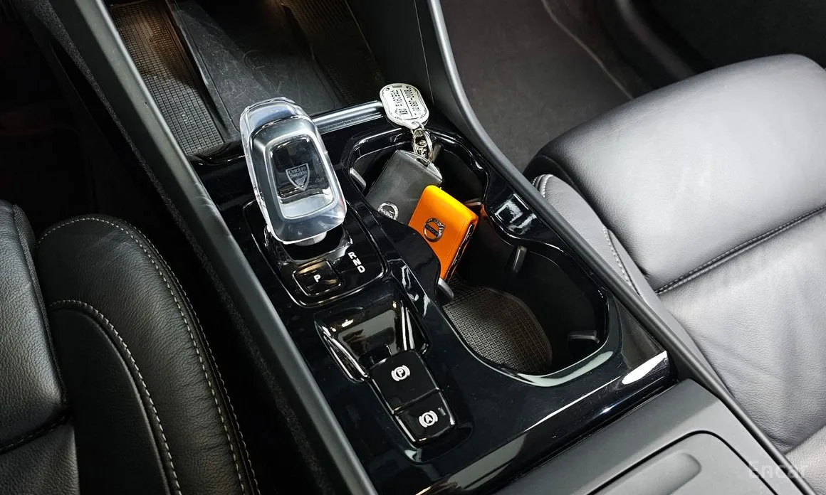 Volvo XC40 2018 B4 Ultimate Bright