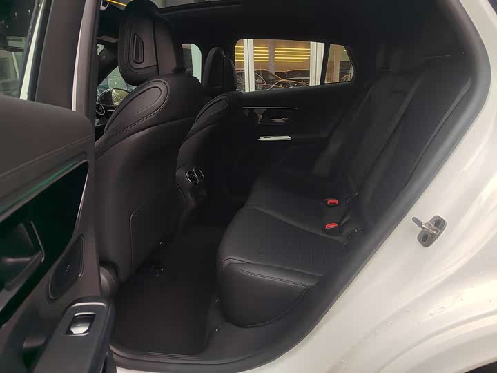 Mercedes-Benz GLC-Class Coupe 2024 2024款 GLC 260 4MATIC 轿跑SUV