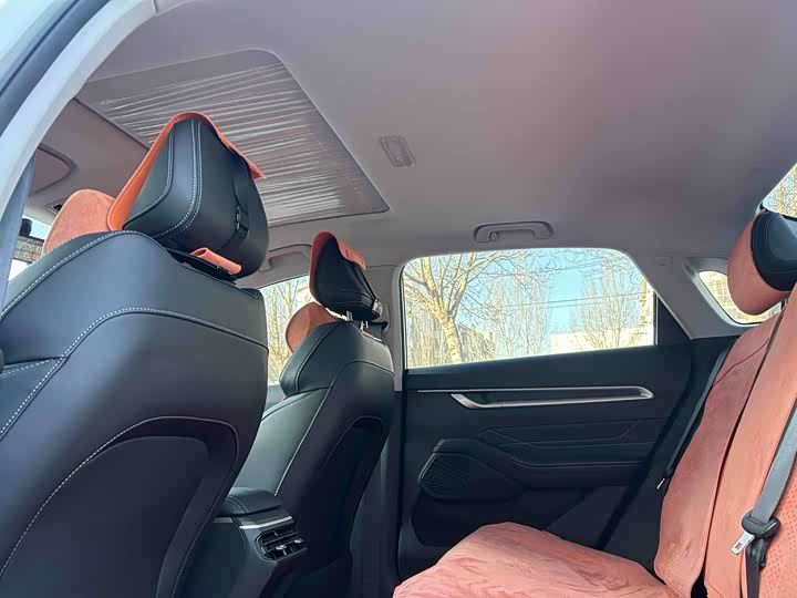 Geely Emgrand 2026 2026款 第4代 400万纪念款 1.5L CVT飞越型