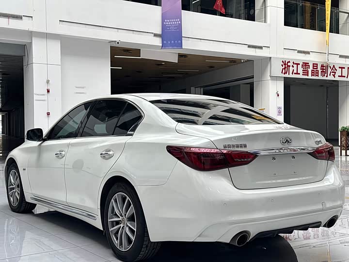 Infiniti Q50L 2022 2022款 2.0T 逸享版