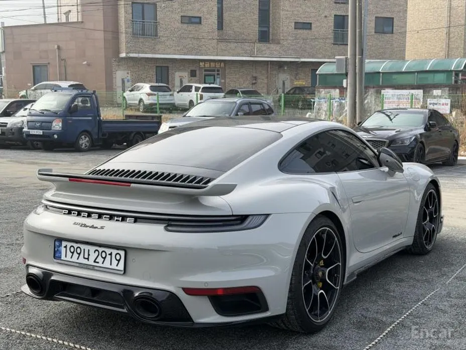 Porsche 911 2019 Turbo S
