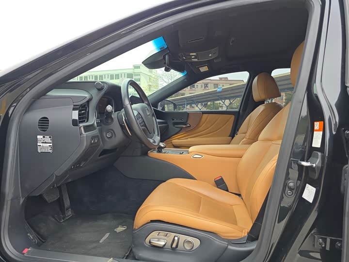 Lexus LS 2021 2021款 500h 卓越版