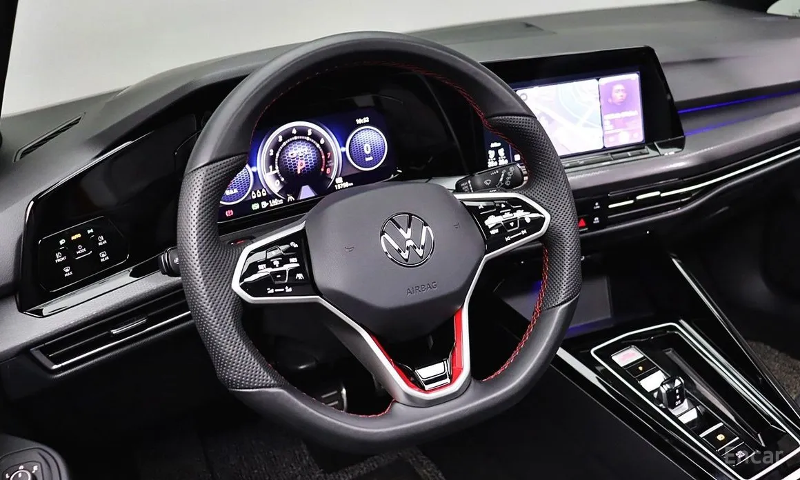 Volkswagen Golf 2022 2.0 GTI