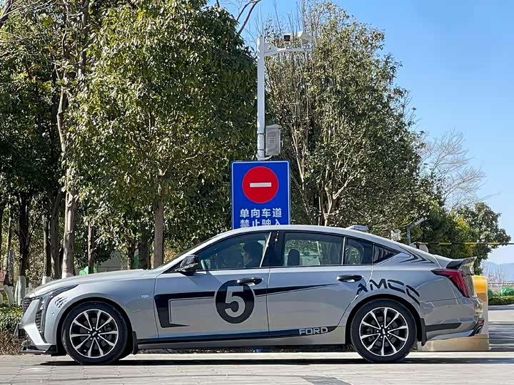 Cadillac CT5 2025 2025款 28T 城市运动版