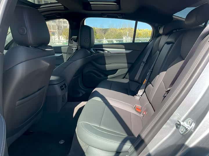 Cadillac CT5 2025 2025款 28T 城市运动版