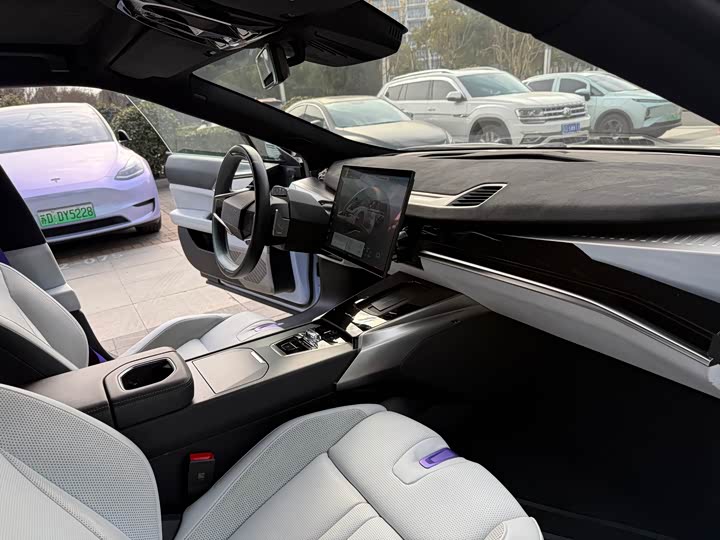 HiPhi Z 2023 2023款 五座版