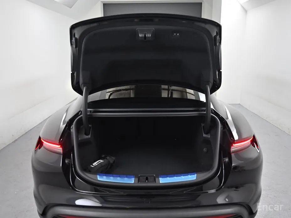 Porsche Taycan 2020 4S