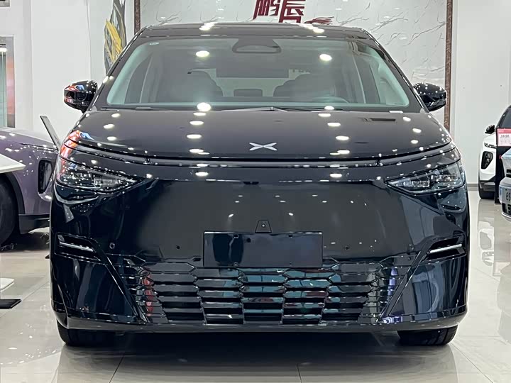 XPeng X9 2025 2025款 纯电 740超长续航 Max