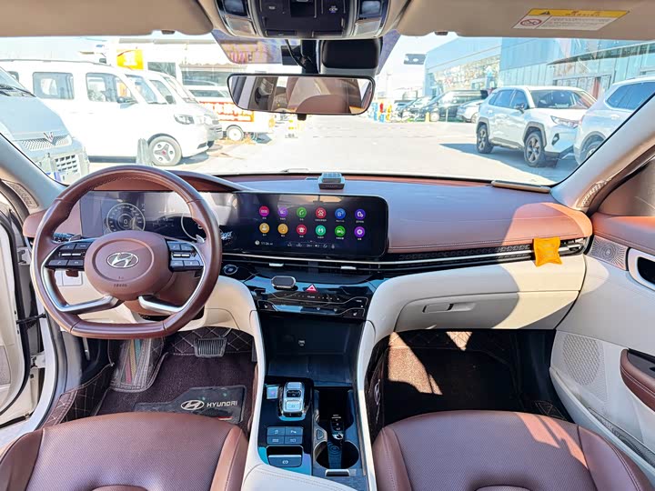 Hyundai Mistra 2021 2021款 270TGDi DCT TOP旗舰版