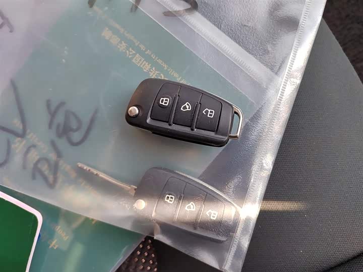 JAC Refine M3 2022 2022款 PLUS 1.5T 7座标准型