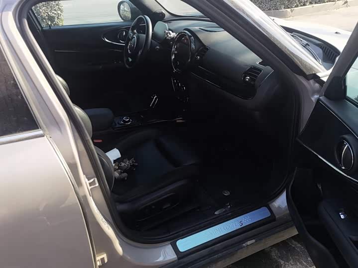 Mini Clubman 2023 2023款 改款 2.0T COOPER S 鉴赏家