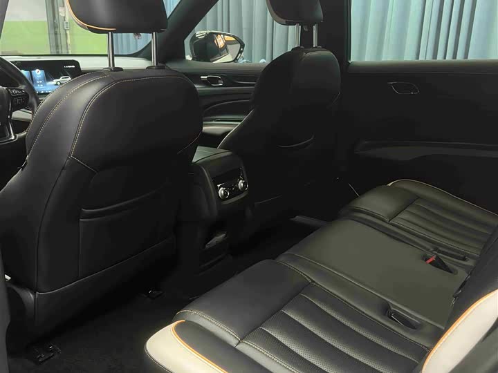 Ford Equator 2023 2023款 EcoBoost 225 黑曜倾橙版尊领型 7座（2/3/2）