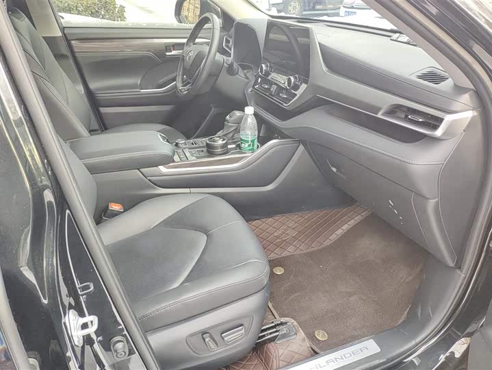Toyota Highlander 2024 2024款 380T 四驱尊贵版 7座