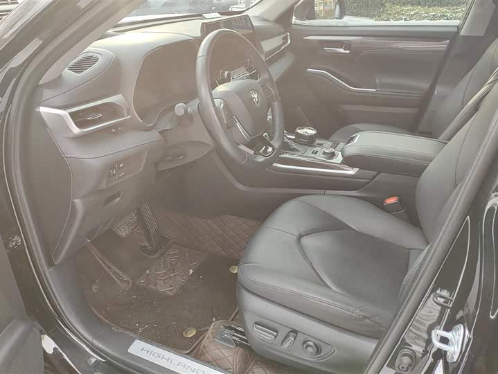 Toyota Highlander 2024 2024款 380T 四驱尊贵版 7座