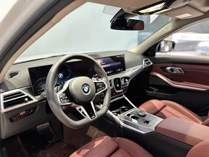 BMW 3 Series 2025 2025款 330Li M运动曜夜套装