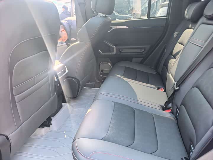 Jetour T2 2025 2025款 2.0TD XWD 自动征服+