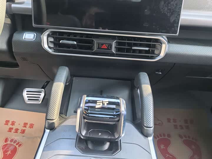 Jetour T2 2025 2025款 2.0TD XWD 自动征服+