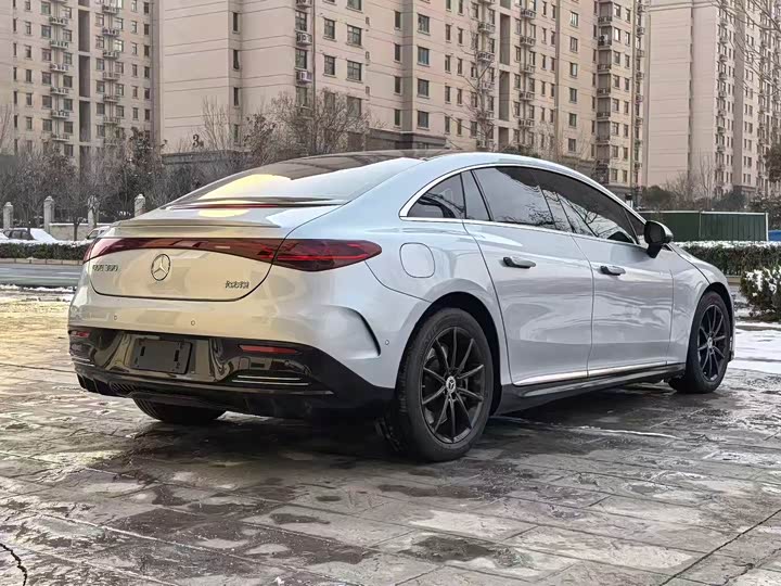 Mercedes-Benz EQE 2022 2022款 350 先锋版