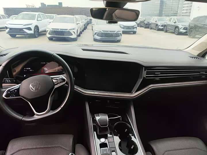 Volkswagen Touareg 2023 2023款 2.0TSI 锐尚版