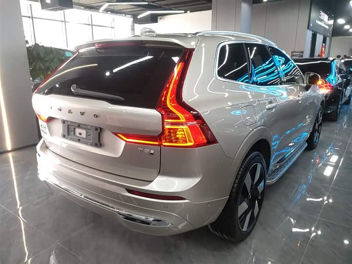 Volvo XC60 Hybrid 2025 2025款 插电式混动 长续航四驱智远豪华版