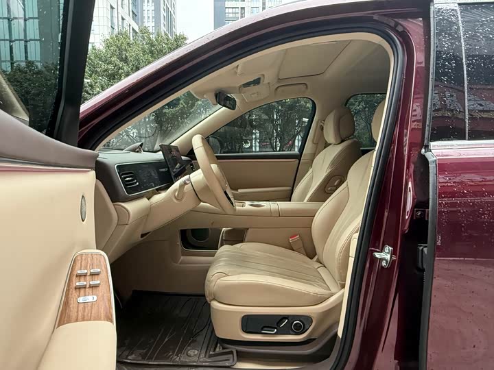 Aito M7 2026 2026款 增程 Max四驱版 5座