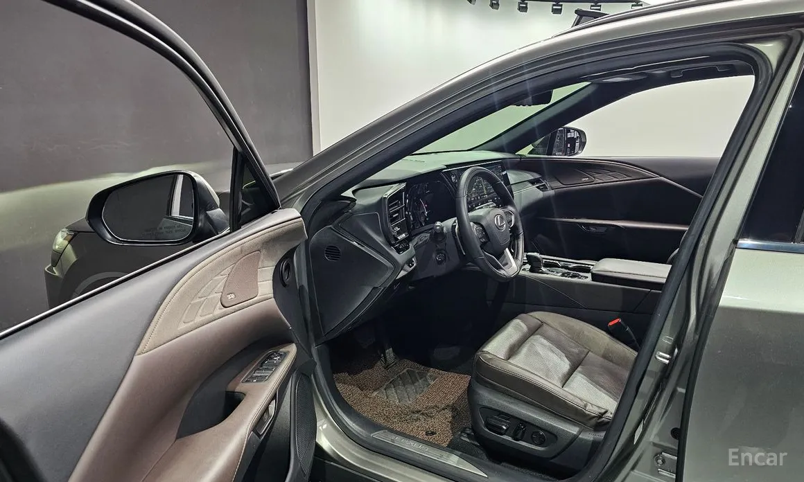 Lexus RX 2023 Luxury