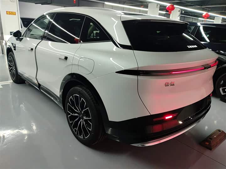 Zeekr 7X 2025 2025款 100kWh 长续航后驱智驾版