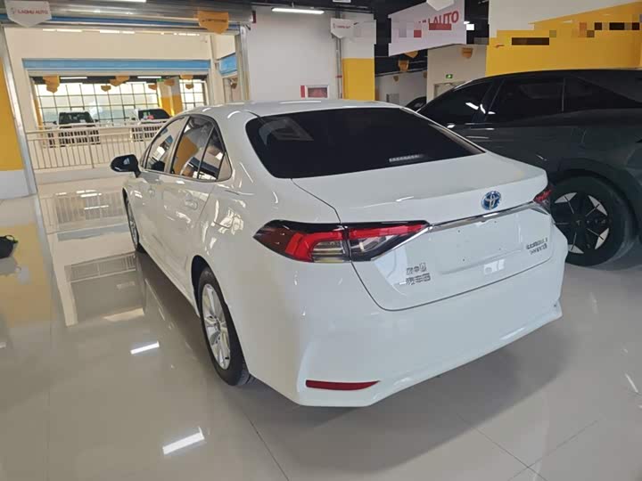 Toyota Corolla 2024 2024款 1.8L 智能电混双擎 精英版