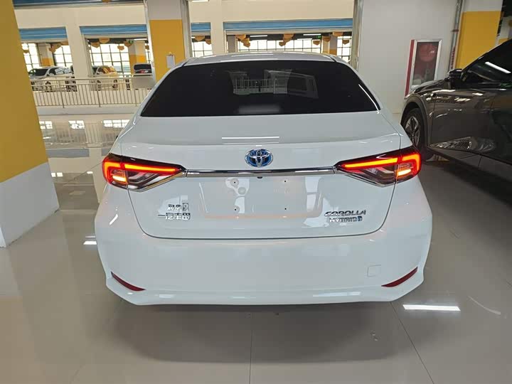 Toyota Corolla 2024 2024款 1.8L 智能电混双擎 精英版