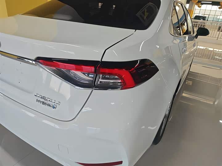 Toyota Corolla 2024 2024款 1.8L 智能电混双擎 精英版