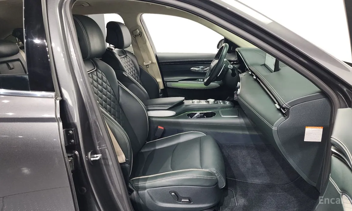 Genesis GV70 2022 e-AWD