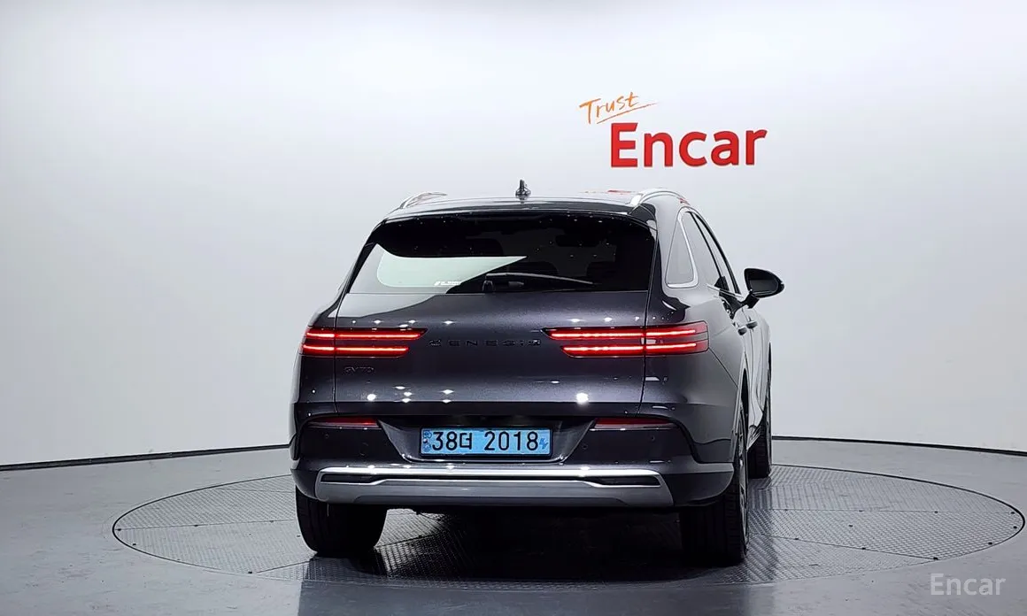 Genesis GV70 2022 e-AWD