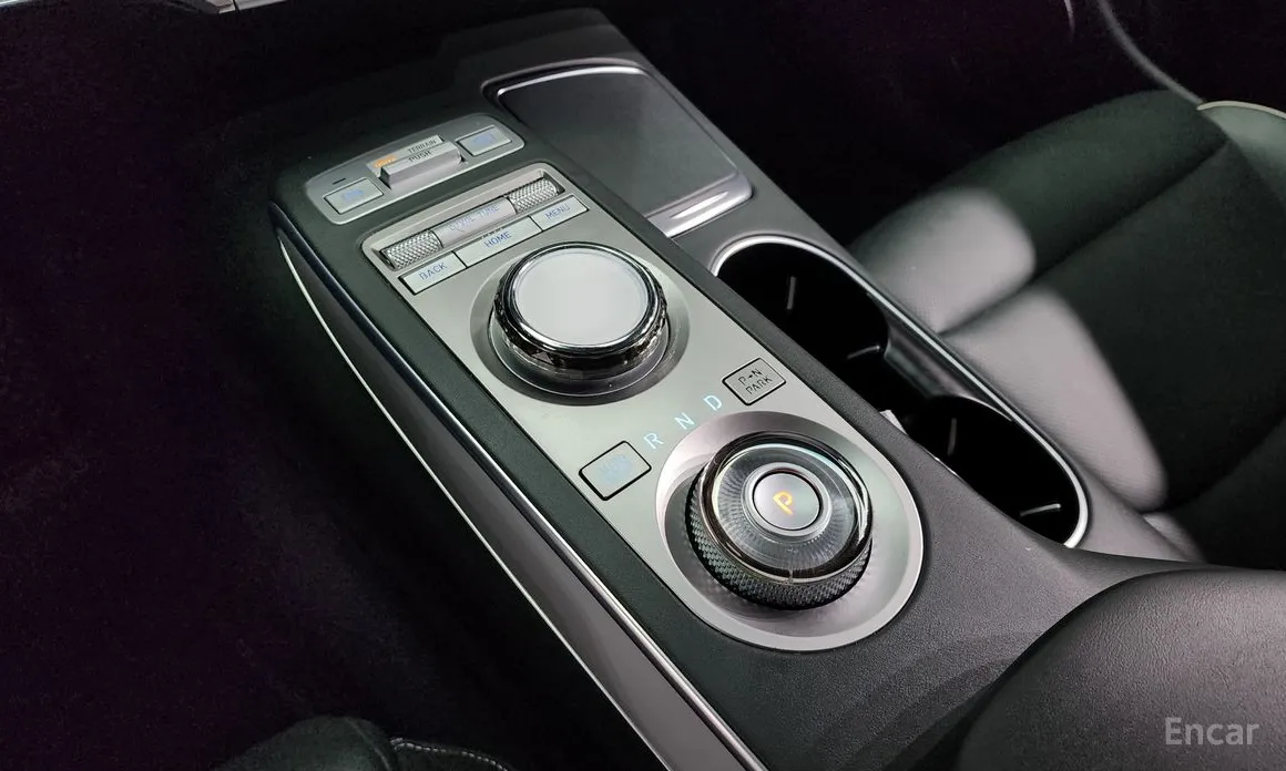 Genesis GV70 2022 e-AWD