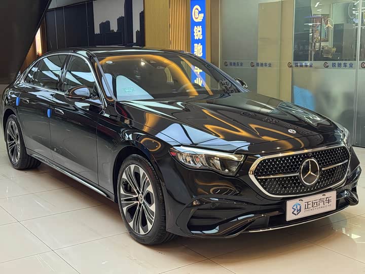 Mercedes-Benz E-Class Hybrid 2024 2024款 E 350 e L 插电式混合动力运动轿车