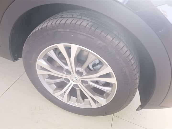 Buick Envision Plus 2023 2023款 昂科威Plus 652T 五座豪华型