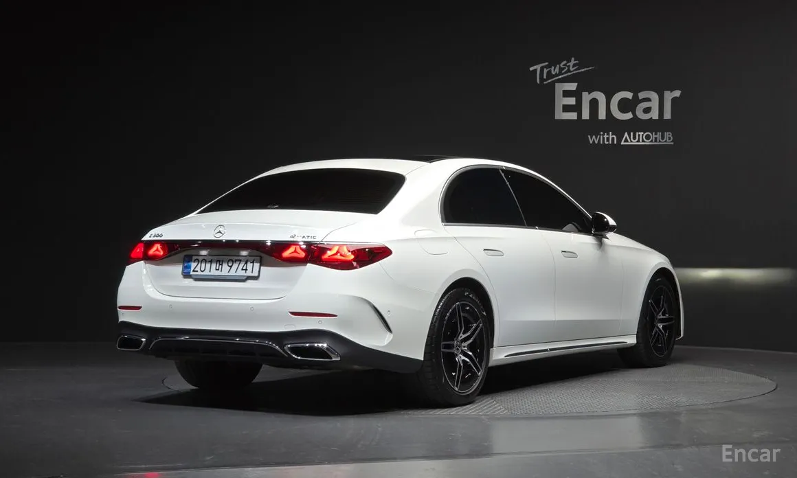 Mercedes-Benz E-Class 2024 E300 4MATIC AMG Line