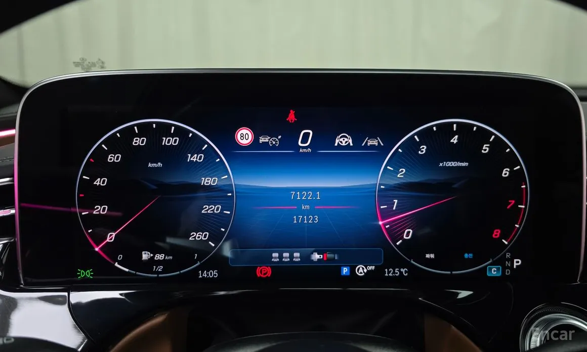 Mercedes-Benz E-Class 2024 E300 4MATIC AMG Line