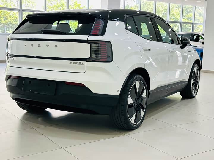 Volvo EX30 2025 2025款 后驱长续航版 Ultra