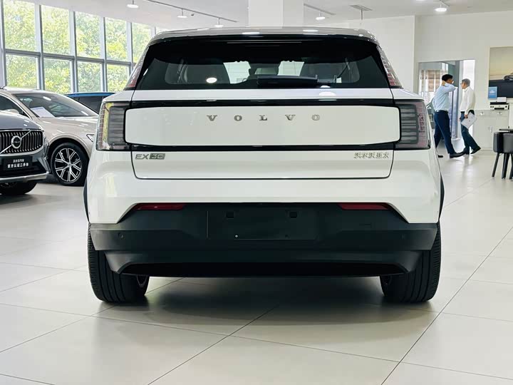 Volvo EX30 2025 2025款 后驱长续航版 Ultra