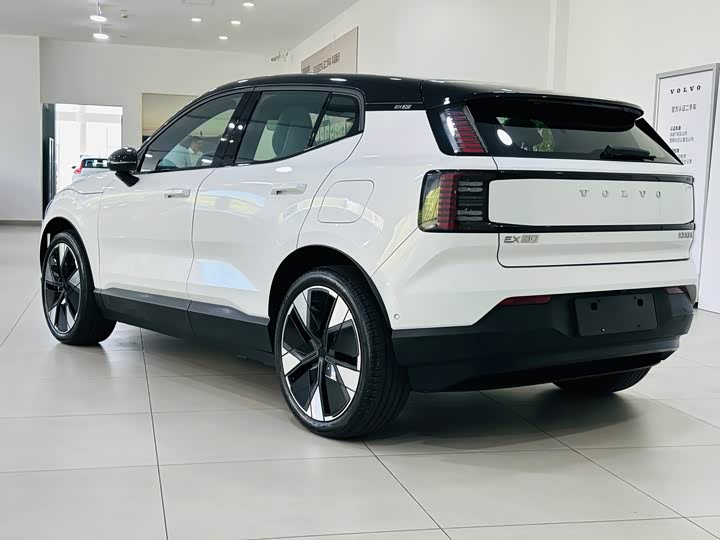 Volvo EX30 2025 2025款 后驱长续航版 Ultra