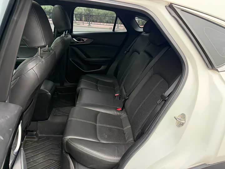 Mazda CX-4 2021 2021款 2.0L 自动两驱蓝天领先版