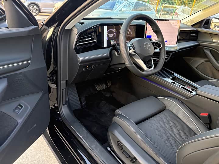 Volkswagen Magotan 2026 2026款 380TSI DSG尊贵版