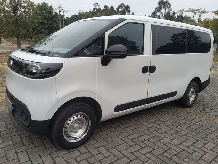 Maxus Dana V1 2025 2025款 V1+短轴低顶 多功能版（42kWh）