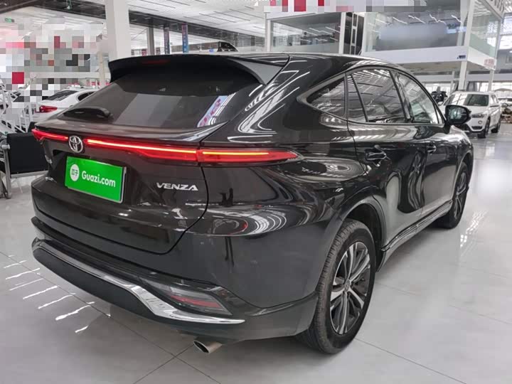 Toyota Venza 2024 2024款 2.0L CVT两驱豪华版