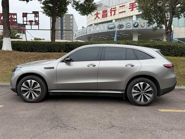 2022 Mercedes-Benz EQC