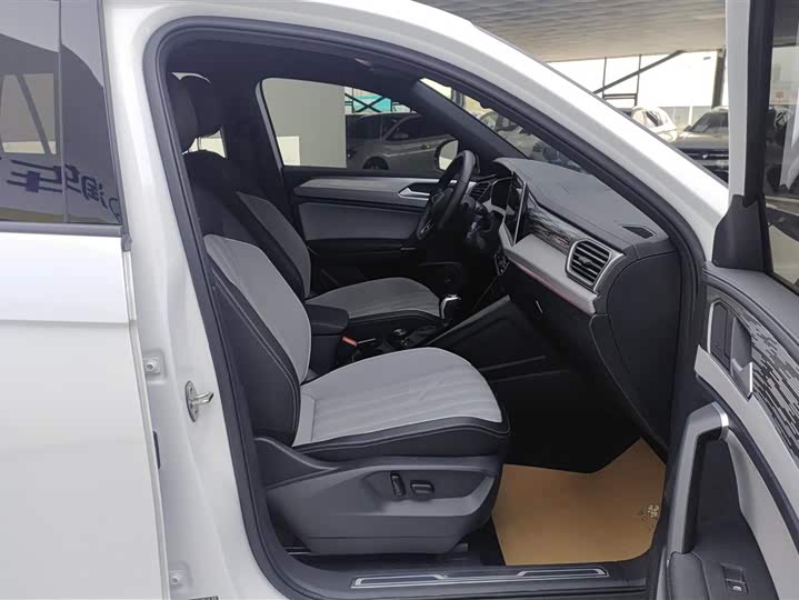 Volkswagen Tayron 2024 2024款 380TSI 四驱R-Line Pro智慧版